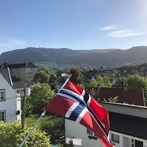  Apartment # 1 Mountain View With Free Street Parking Norway